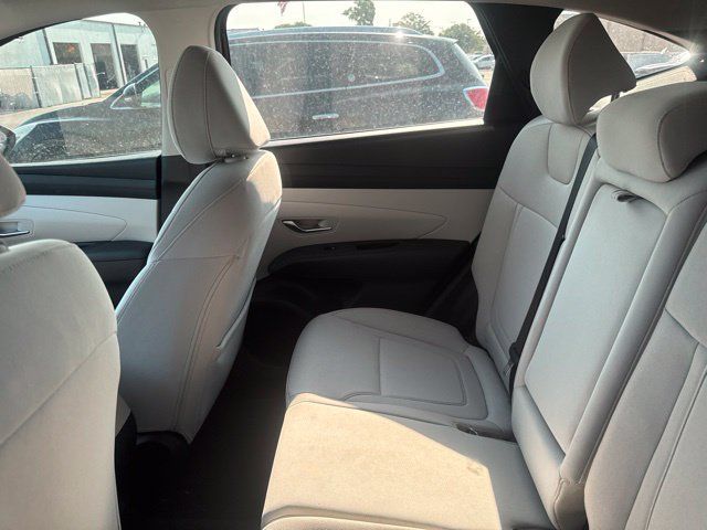 Used 2026 Hyundai Tucson SE FWD image 10