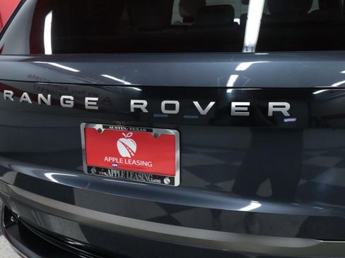 Used 2024 Land Rover Range Rover SE AWD/4WD image 31