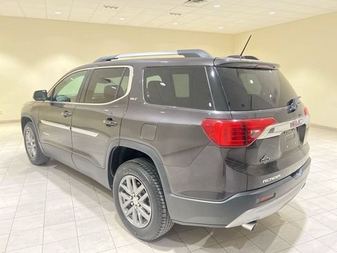 Used 2018 GMC Acadia SLT FWD image 3