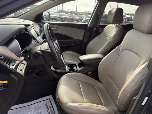 Used 2017 Hyundai Santa Fe Sport image 24