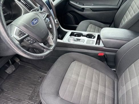 Used 2021 Ford Edge SEL w/ Convenience Package image 11