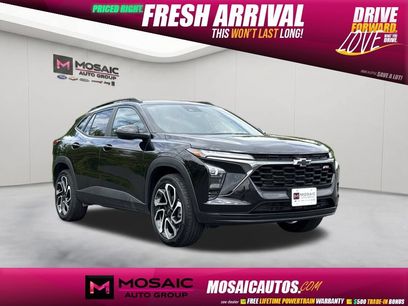 Used 2025 Chevrolet Trax RS w/ Sunroof Package