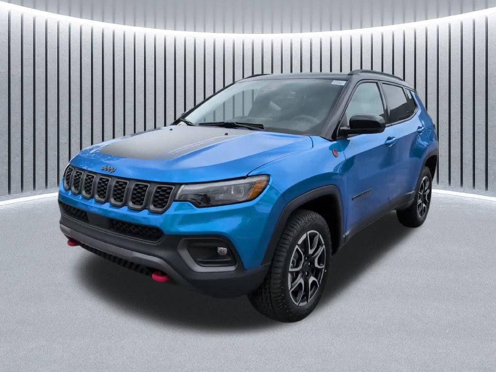 Used 2025 Jeep Compass Trailhawk w/ Trailhawk Elite Group AWD/4WD image 13