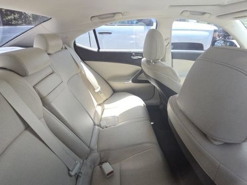 Used 2013 Lexus IS 250 AWD w/ Premium Pkg image 10