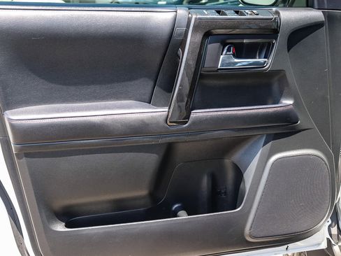 Used 2024 Toyota 4Runner TRD Off-Road Premium w/ Moonroof Package AWD/4WD image 26