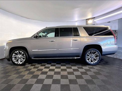 Used 2019 Cadillac Escalade ESV Premium Luxury w/ LPO, Radiant Package AWD/4WD image 2