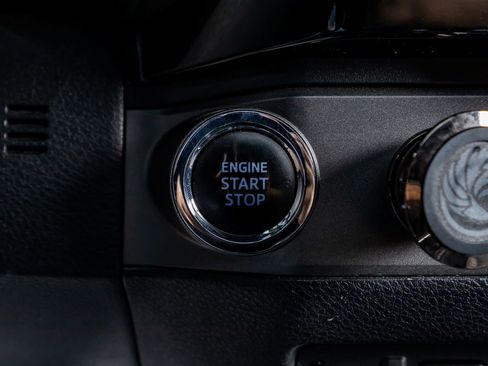 Used 2016 Toyota Tacoma TRD Sport image 22