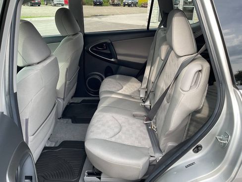 Used 2011 Toyota RAV4 4WD w/ Base L4 Extra Value Pkg image 23