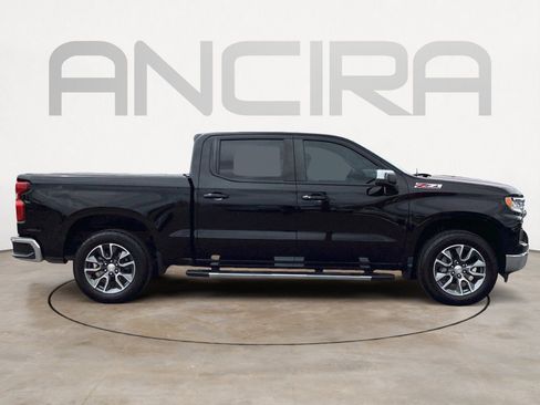 Used 2024 Chevrolet Silverado 1500 LT w/ Z71 Off-Road Package image 15