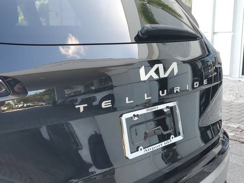 Used 2023 Kia Telluride SX Prestige AWD/4WD image 8