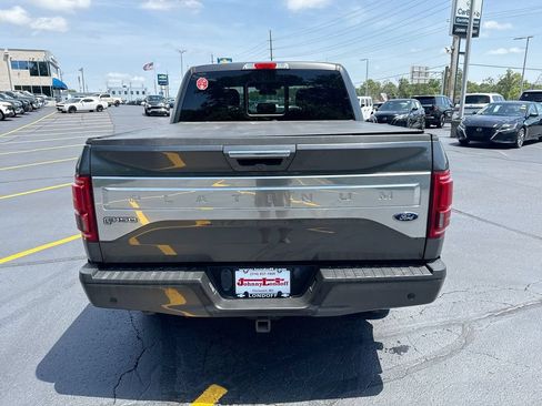 Used 2017 Ford F150 Platinum w/ Equipment Group 701A Luxury AWD/4WD image 22