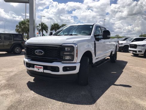 Used 2024 Ford F350 Lariat w/ Sport Appearance Package image 3