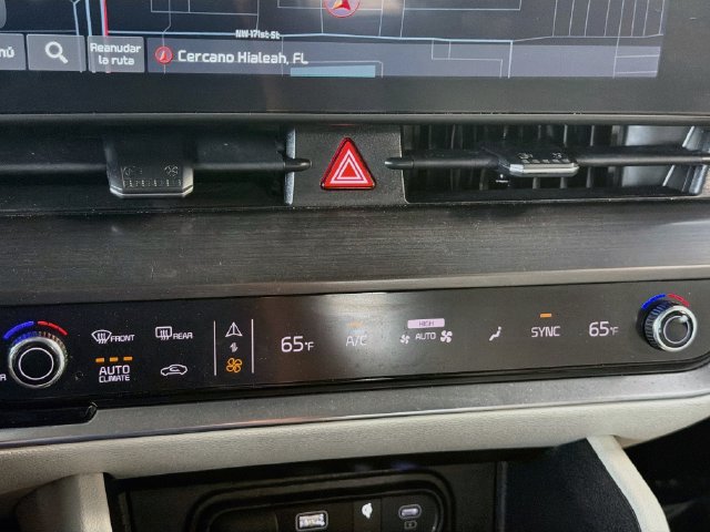 Used 2025 Kia Sportage EX FWD image 16