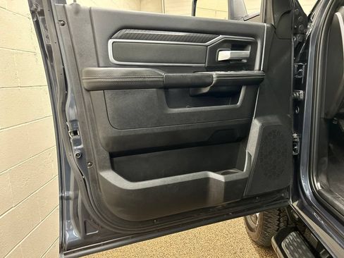 Used 2025 RAM 2500 Big Horn AWD/4WD image 13