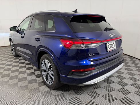 Used 2023 Audi Q4 e-tron Premium w/ Convenience Package RWD image 3