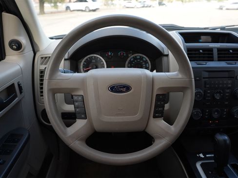 Used 2011 Ford Escape XLS w/ 101A Rapid Spec Order Code image 10