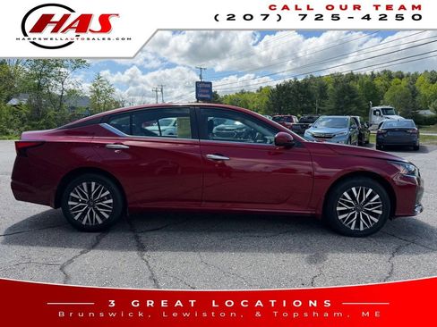Used 2023 Nissan Altima 2.5 SV AWD/4WD image 7