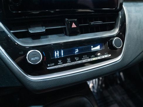 Used 2023 Toyota Corolla LE image 25