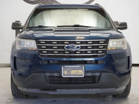 Used 2017 Ford Explorer 4WD image 2
