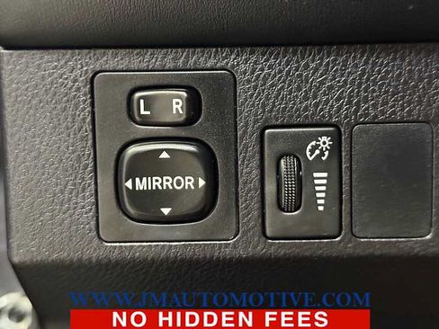 Used 2016 Toyota RAV4 XLE AWD/4WD image 37