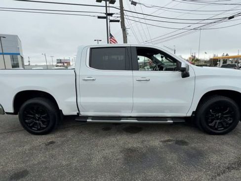 Used 2025 Chevrolet Silverado 1500 LTZ image 9