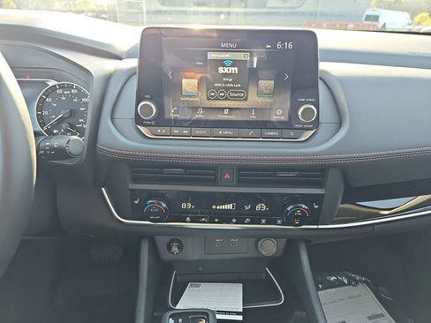 New 2026 Nissan Rogue SV AWD/4WD image 23