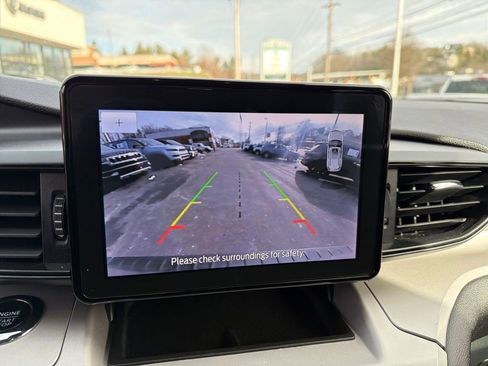 Used 2023 Ford Explorer XLT w/ Class IV Trailer Tow Package image 20