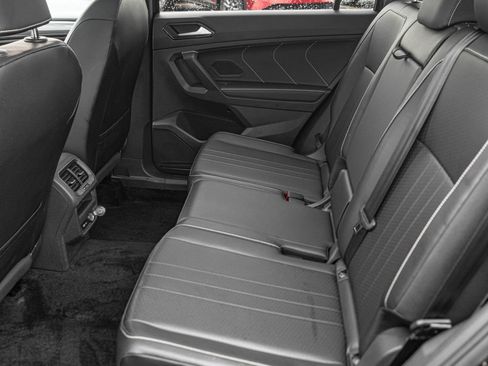 Certified 2024 Volkswagen Tiguan SE R-Line AWD/4WD image 27