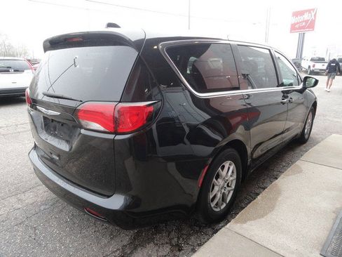Used 2020 Chrysler Voyager LX w/ Cold Weather Group FWD image 8