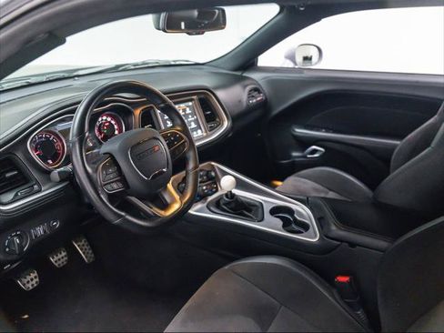 Used 2021 Dodge Challenger R/T Scat Pack RWD image 17
