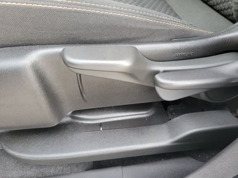 Used 2021 GMC Terrain SLE FWD image 13