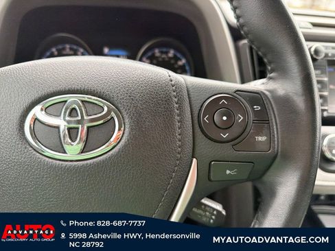 Used 2018 Toyota RAV4 XLE image 20
