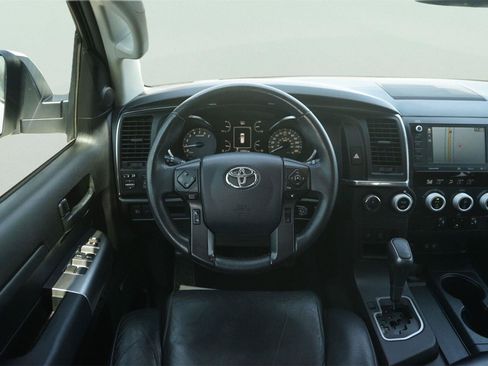 Used 2020 Toyota Sequoia TRD Pro AWD/4WD image 24