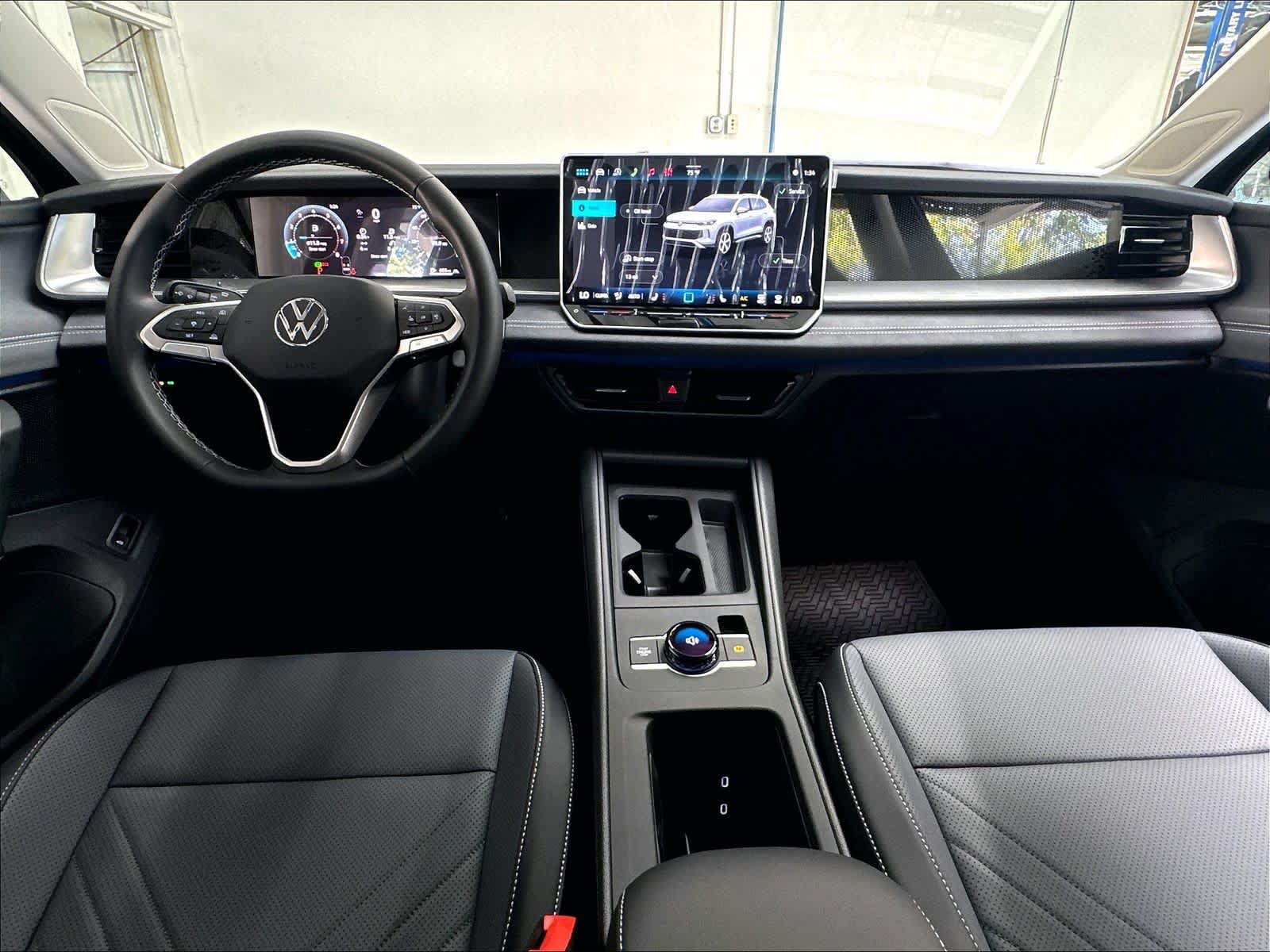 New 2026 Volkswagen Tiguan SE AWD/4WD image 5