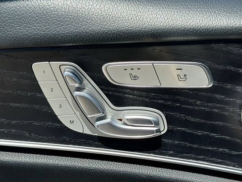 Used 2020 Mercedes-Benz E 350 4MATIC Sedan image 12