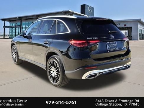 Certified 2025 Mercedes-Benz GLC 300 image 9