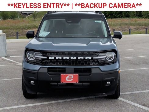 New 2025 Ford Bronco Sport Outer Banks w/ Outer Banks Tech Package+ AWD/4WD image 2