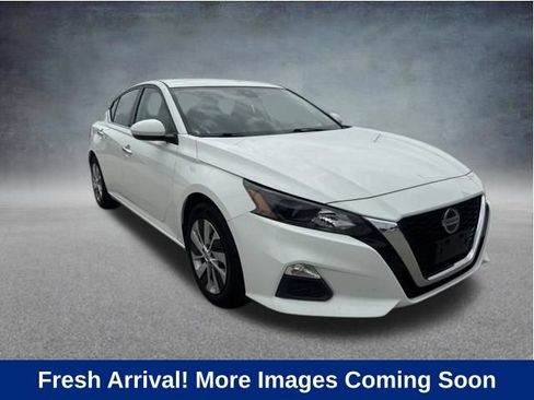 Used 2022 Nissan Altima 2.5 S FWD image 1