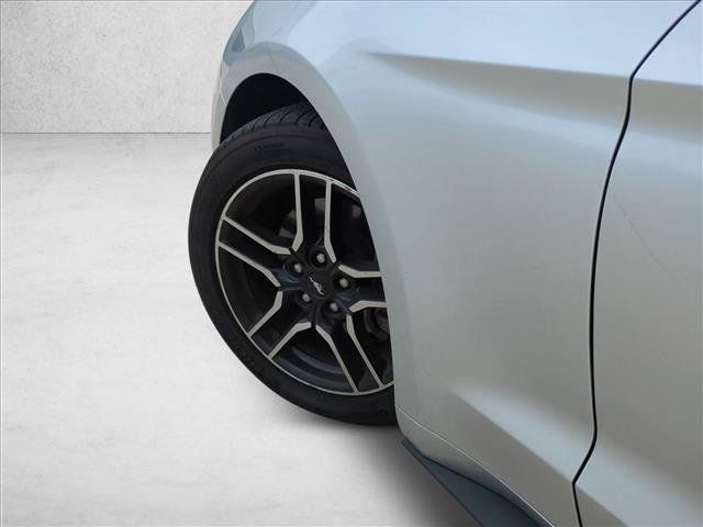 Used 2018 Ford Mustang Premium RWD image 10