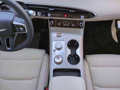 New 2026 Genesis GV70 2.5T Select image 18