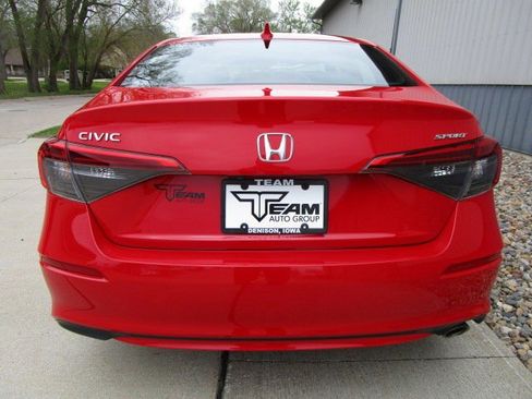 Used 2024 Honda Civic Sport image 6