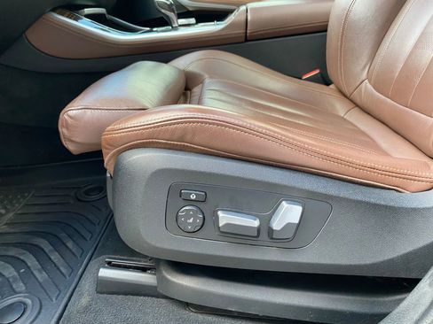 Used 2021 BMW X5 xDrive40i w/ Convenience Package image 29