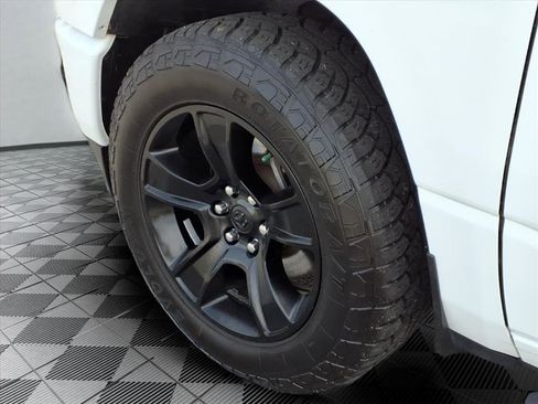 Used 2021 RAM 1500 Big Horn image 10