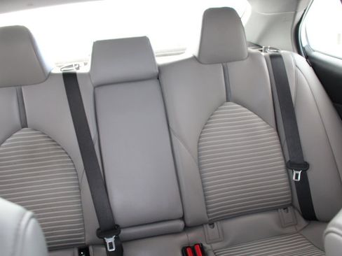 Certified 2020 Toyota Camry SE w/ Convenience Package image 22