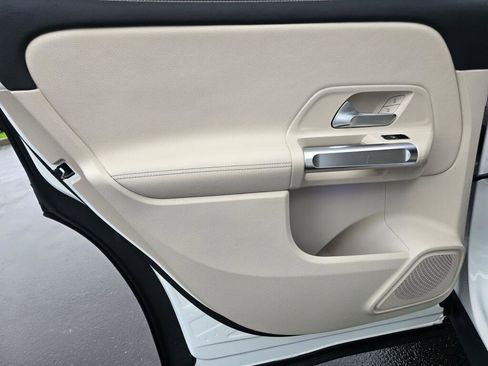 Certified 2025 Mercedes-Benz GLB 250 GLB 250 image 19