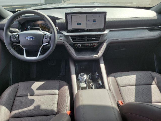 New 2026 Ford Explorer Platinum RWD image 17