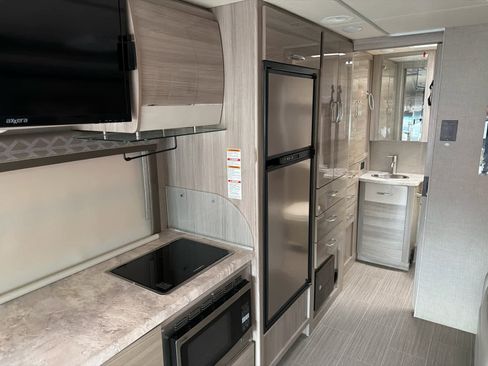 Used 2020 Mercedes-Benz Sprinter 3500 image 16