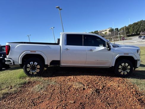 Used 2025 GMC Sierra 2500 Denali w/ Denali Reserve Package image 2