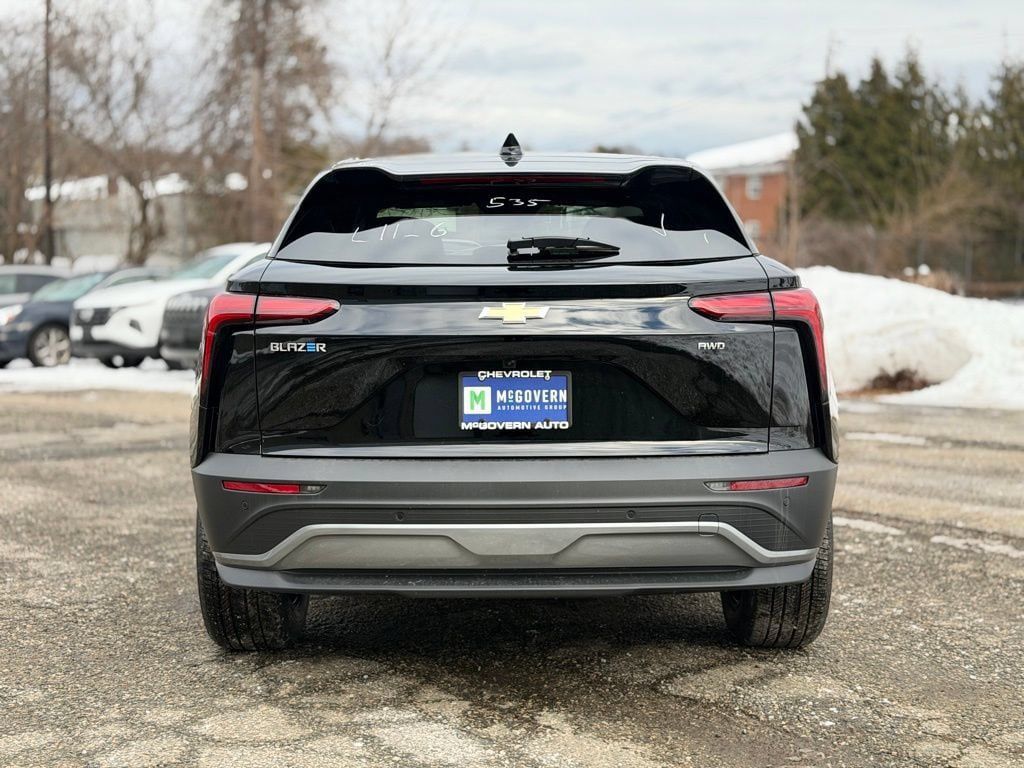 New 2026 Chevrolet Blazer EV LT AWD/4WD image 5
