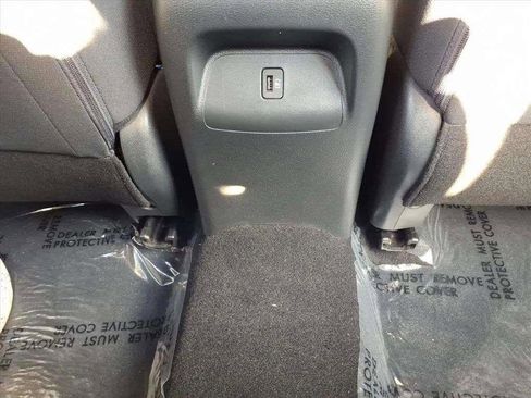 Used 2021 Nissan Sentra SV w/ Lighting Package image 13